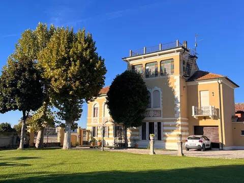 casa indipendente in vendita ad Isola Sant'Antonio