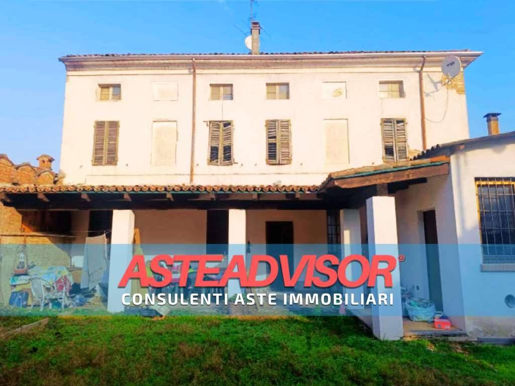 casa indipendente in vendita ad Isola Sant'Antonio