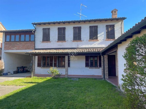 casa indipendente in vendita ad Isola Sant'Antonio