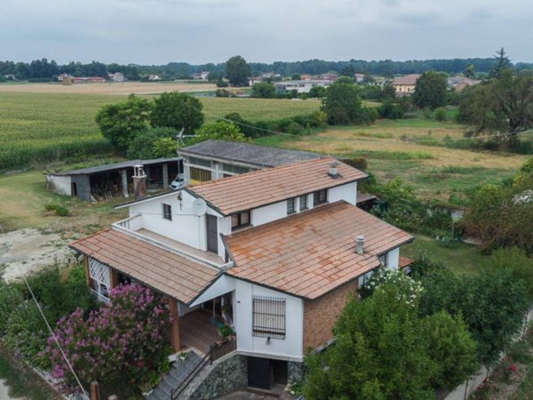 casa indipendente in vendita ad Isola Sant'Antonio