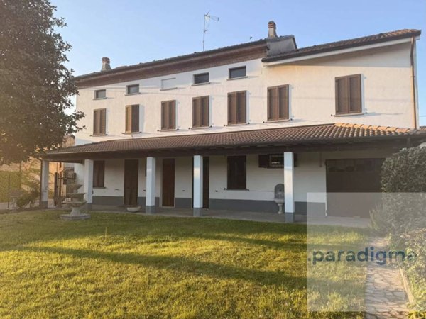 casa indipendente in vendita ad Isola Sant'Antonio