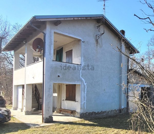 casa indipendente in vendita a Lerma in zona Mascatagliata