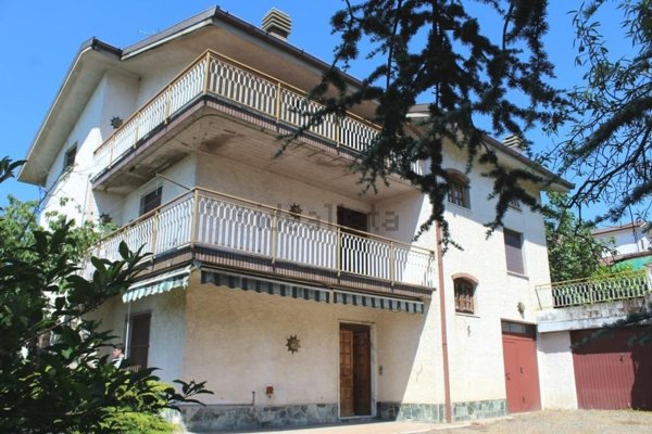 casa indipendente in vendita a Lerma