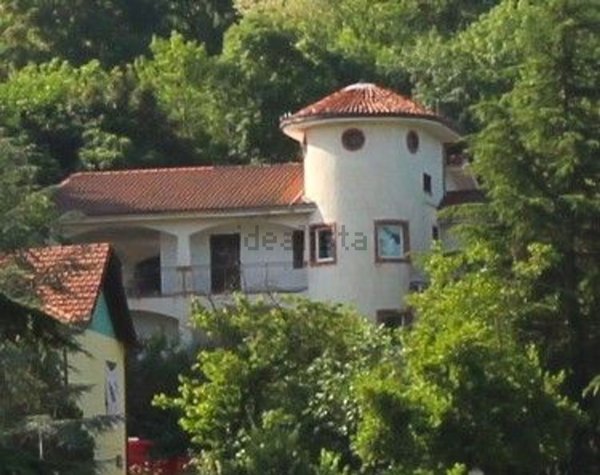 casa indipendente in vendita a Lerma