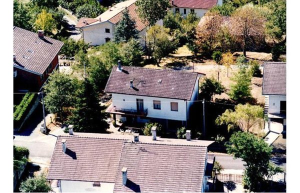 casa indipendente in vendita a Lerma