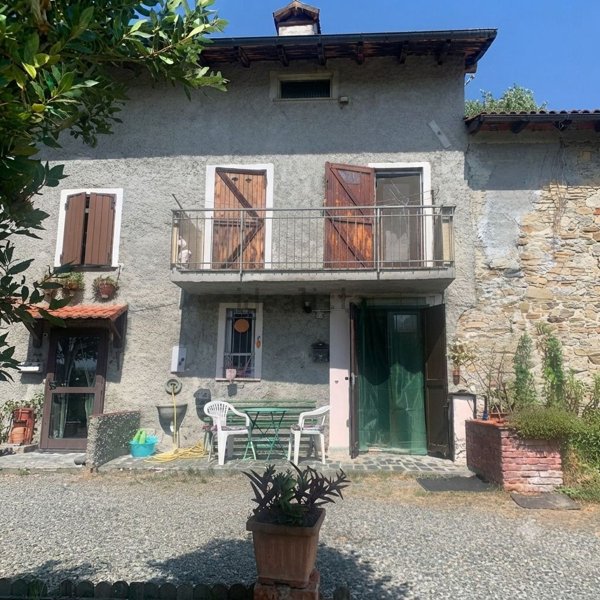 casa indipendente in vendita a Lerma in zona Mascatagliata