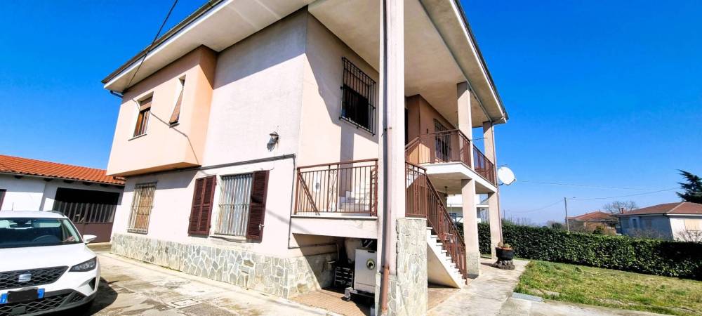 casa indipendente in vendita a Masio