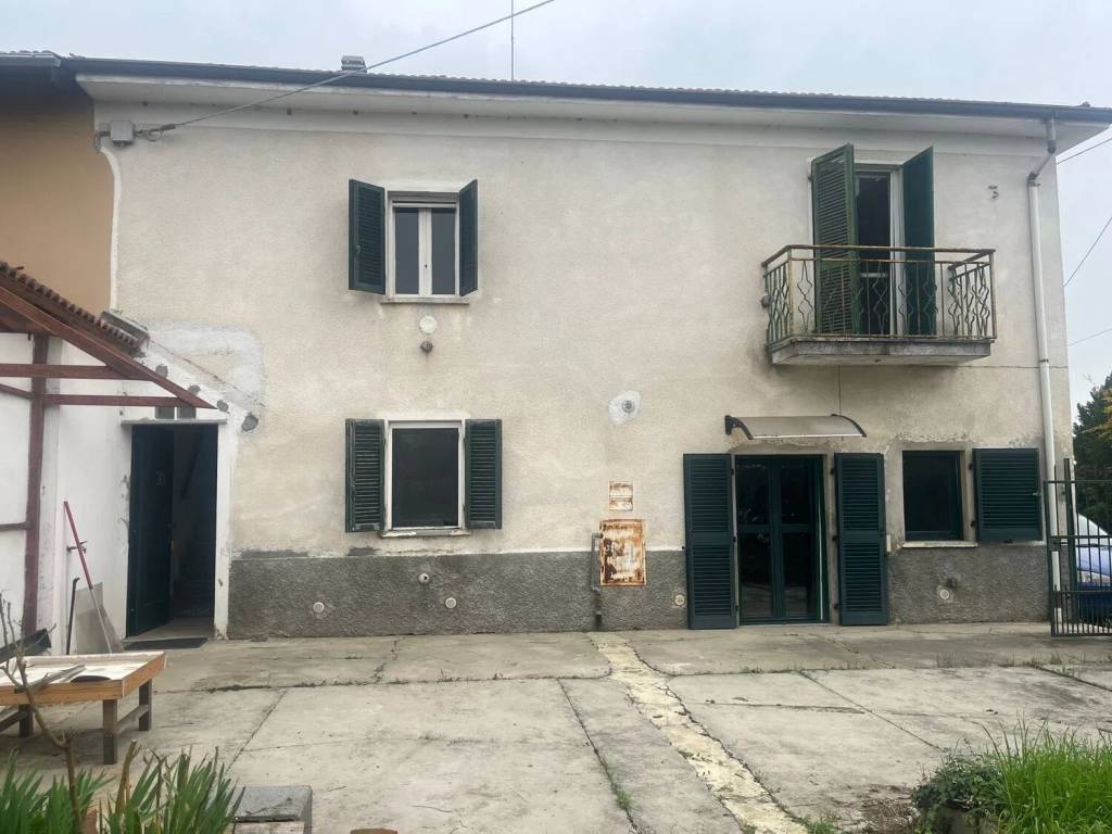 casa indipendente in vendita a Masio in zona Abazia