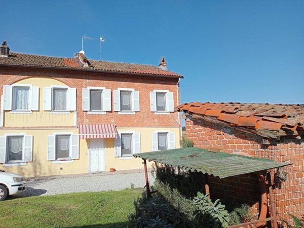 casa indipendente in vendita a Masio