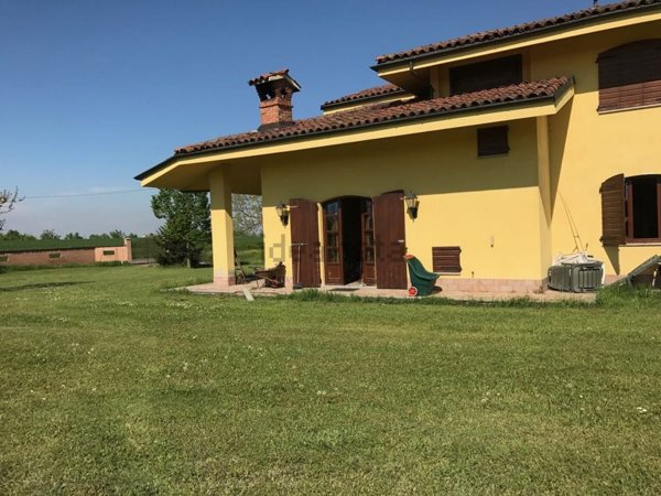 casa indipendente in vendita a Masio