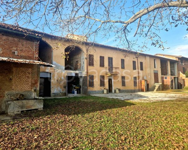 casale in vendita a Masio in zona Abazia