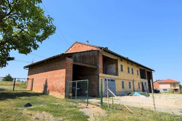 casa indipendente in vendita a Masio in zona Abazia