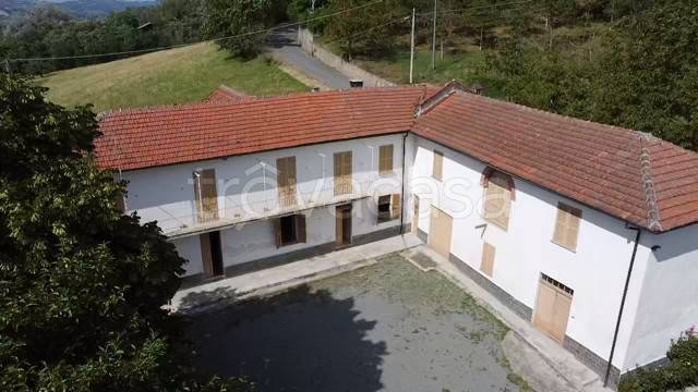 casa indipendente in vendita a Melazzo