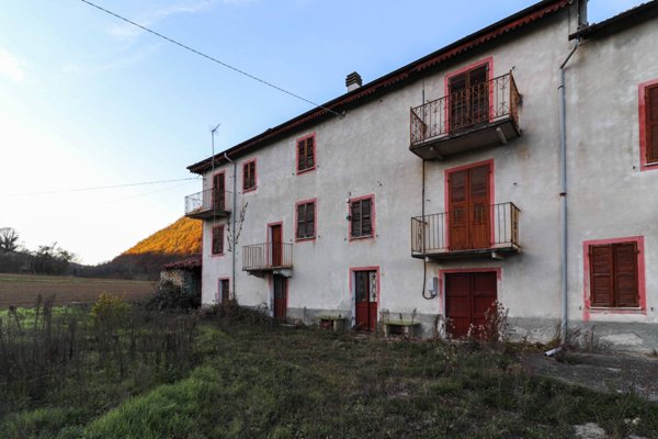 casa indipendente in vendita a Melazzo in zona Arzello