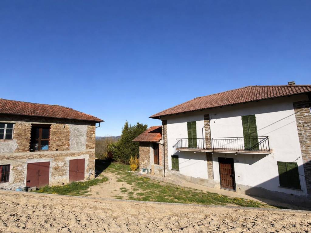 casa indipendente in vendita a Melazzo