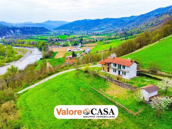 casa indipendente in vendita a Melazzo in zona Arzello