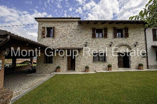 casale in vendita a Melazzo in zona Arzello