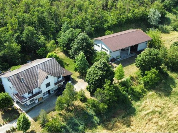 casa indipendente in vendita a Melazzo in zona Arzello