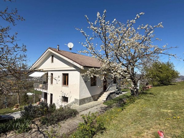 casa indipendente in vendita a Melazzo in zona Arzello
