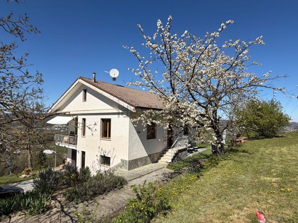 casa indipendente in vendita a Melazzo in zona Arzello