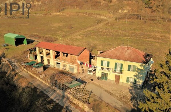 casa indipendente in vendita a Merana