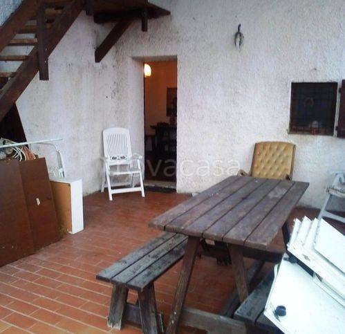 casa indipendente in vendita a Merana