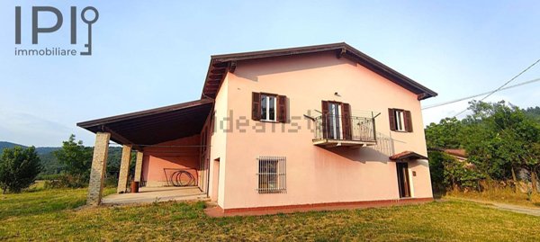 casale in vendita a Merana