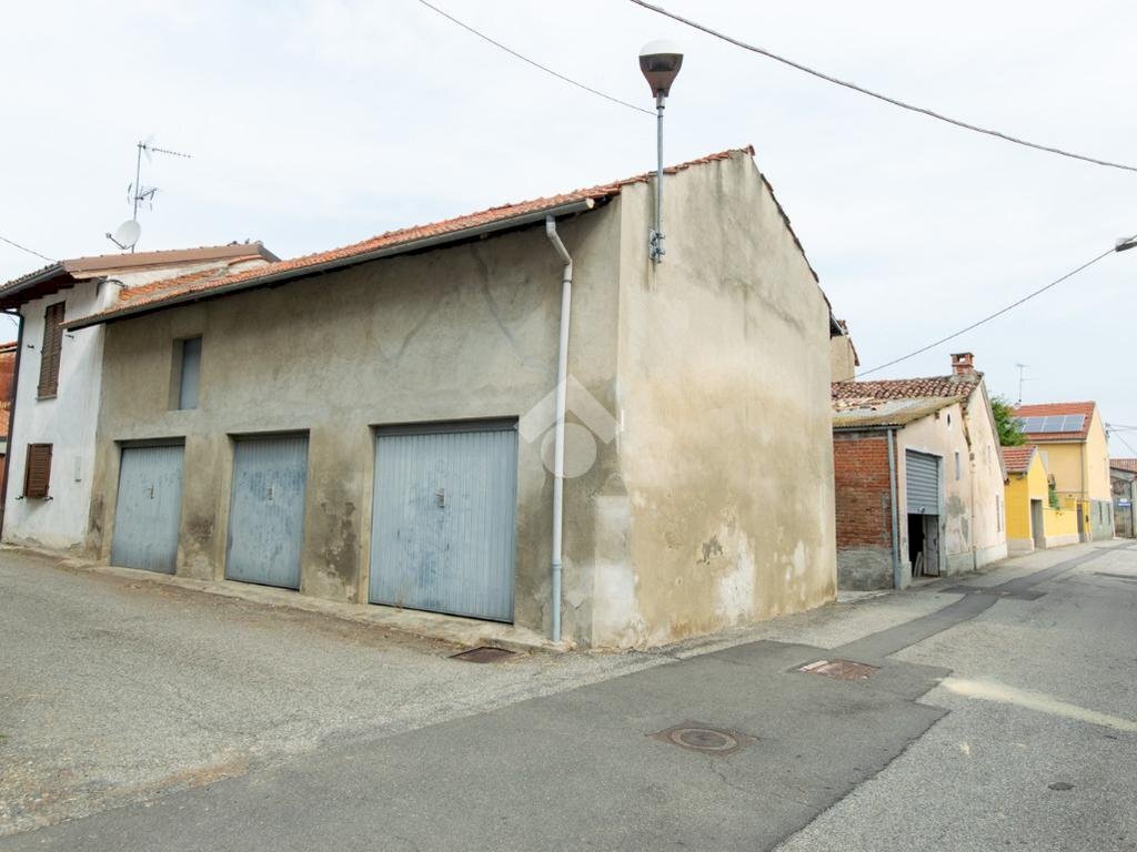 casa semindipendente in vendita a Mirabello Monferrato