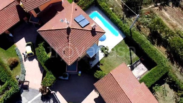 casa indipendente in vendita a Molare