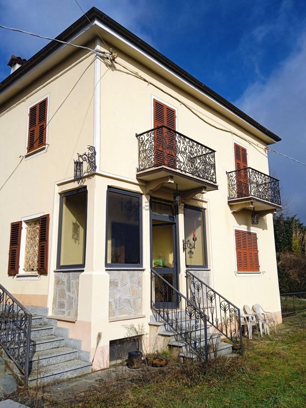 casa indipendente in vendita a Molare