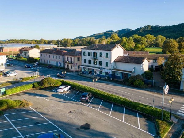 pentavano in vendita a Mombello Monferrato in zona Gaminella