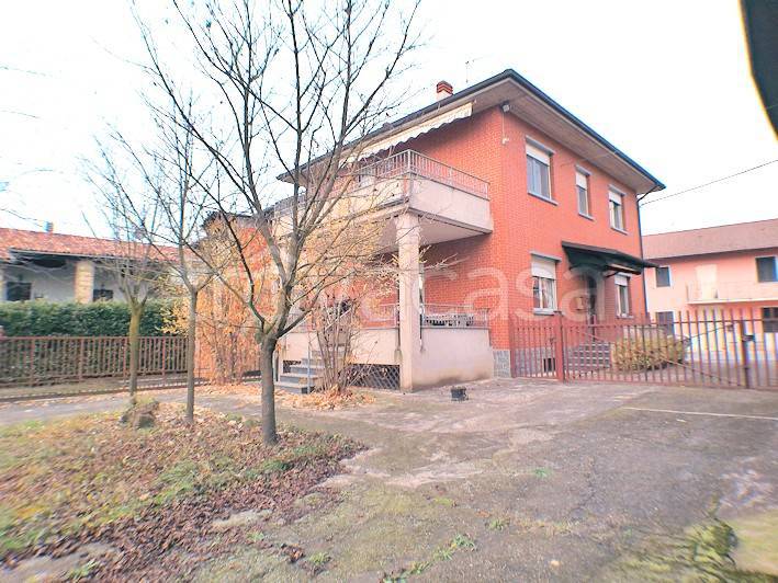 casa indipendente in vendita a Mombello Monferrato in zona Pozzengo