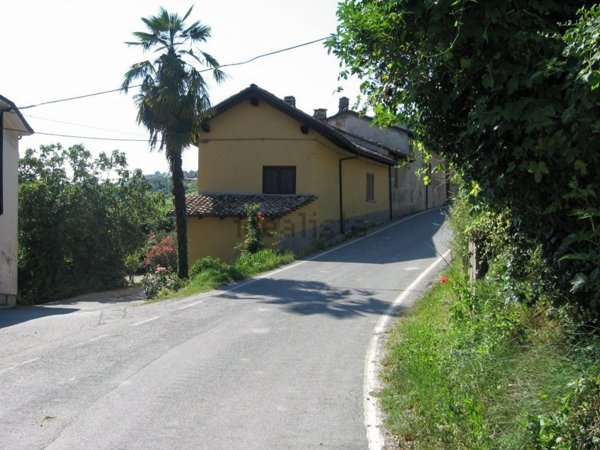 casa indipendente in vendita a Mombello Monferrato in zona Zenevreto