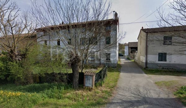casa indipendente in vendita a Momperone