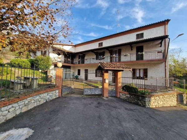 casa indipendente in vendita a Momperone