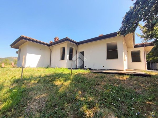 casa indipendente in vendita a Momperone in zona Rivabella