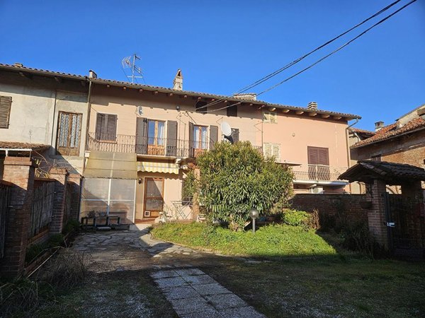 casa indipendente in vendita a Moncestino