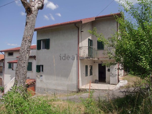 appartamento in vendita a Mongiardino Ligure