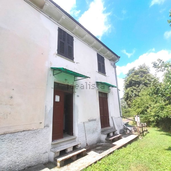 casa indipendente in vendita a Mongiardino Ligure