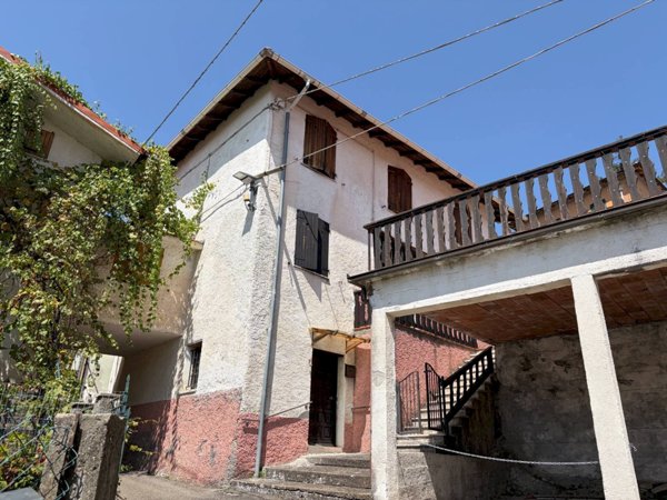 appartamento in vendita a Mongiardino Ligure in zona Salata Mongiardino