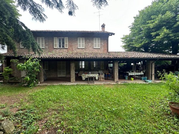 appartamento in vendita a Monleale in zona Cusinasco