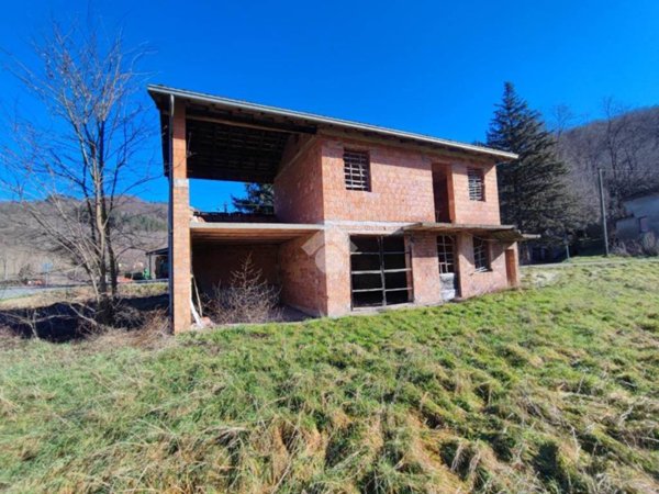 casale in vendita a Montacuto