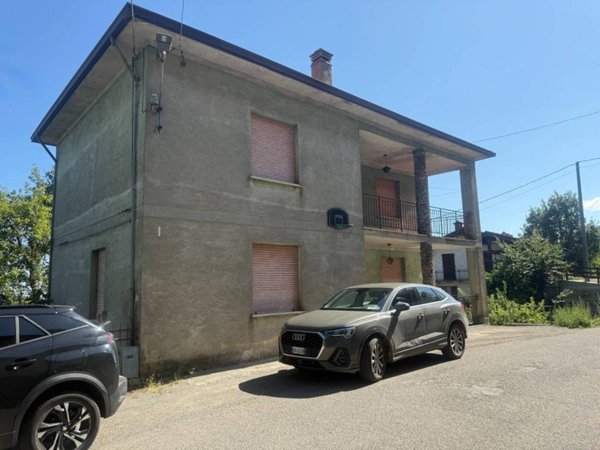 casa indipendente in vendita a Montacuto in zona Giarolo