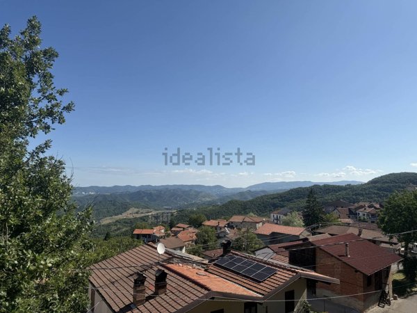 casa indipendente in vendita a Montacuto in zona Giarolo