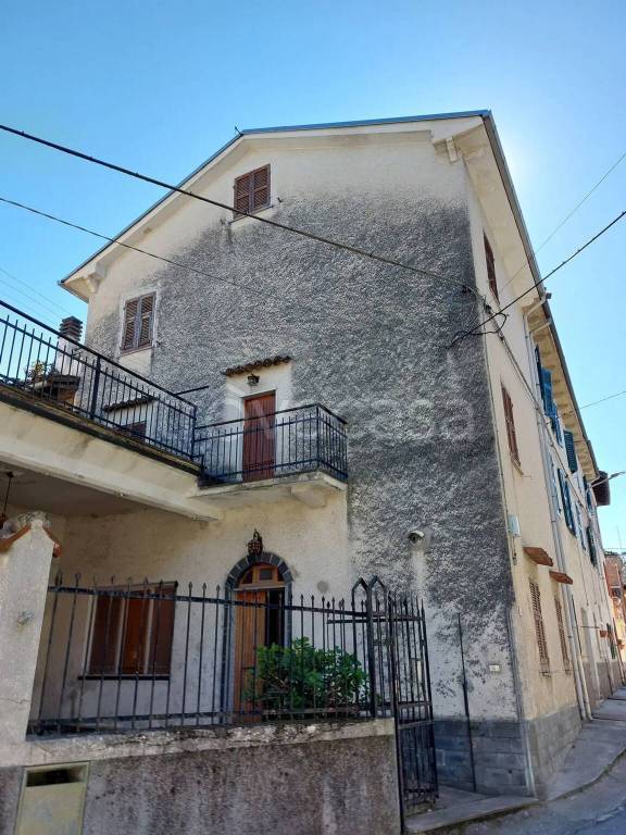 casa indipendente in vendita a Montaldo Bormida