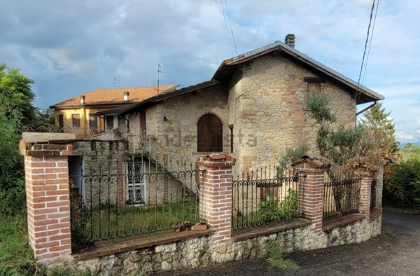casa indipendente in vendita a Montaldo Bormida