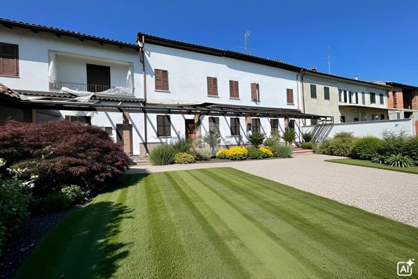 casa semindipendente in vendita a Montecastello