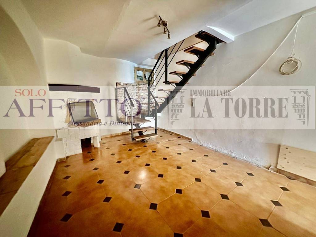 casa indipendente in vendita a Montecastello