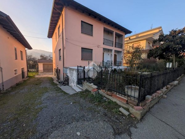 casa indipendente in vendita a Montechiaro d'Acqui in zona Montechiaro Piana