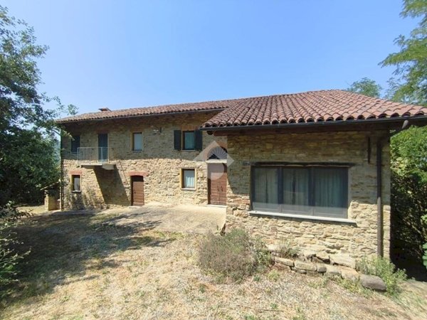 casa indipendente in vendita a Montechiaro d'Acqui